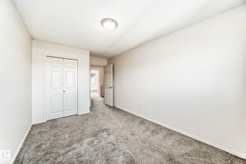 42 2021 Grantham Crest, Edmonton, AB - Indoor Photo Showing Other Room