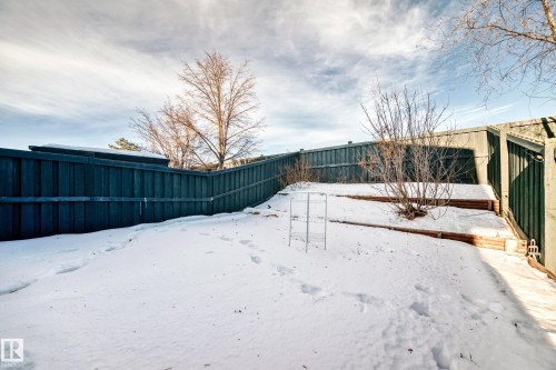 42 2021 Grantham Crest, Edmonton, AB - Outdoor