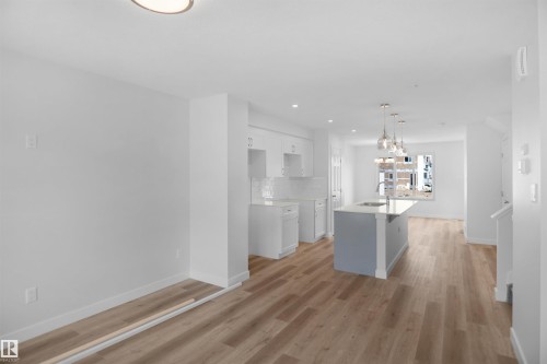 1967 210 Street, Edmonton, AB - Indoor Photo Showing Kitchen