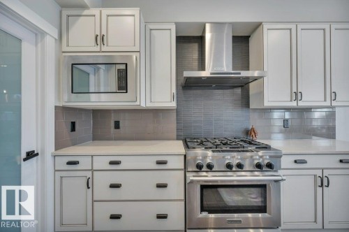 6123 19 Avenue, Edmonton, AB - Indoor Photo Showing Kitchen