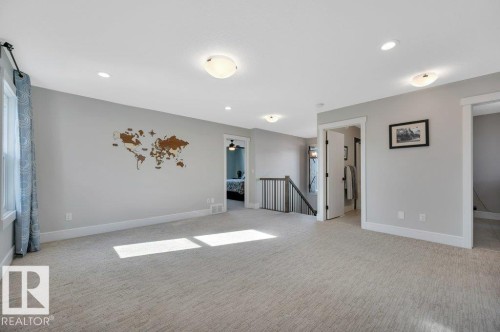 6123 19 Avenue, Edmonton, AB - Indoor Photo Showing Other Room