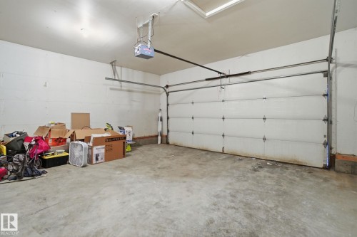 4035 38 Street, Edmonton, AB - Indoor Photo Showing Garage