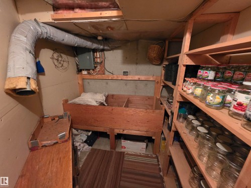 Storage area with electric panel - 4400 45 Avenue, Stony Plain, AB - Indoor