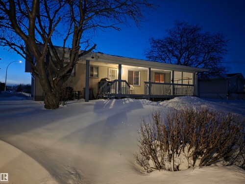View of front of home with covered porch - 4400 45 Avenue, Stony Plain, AB - Outdoor