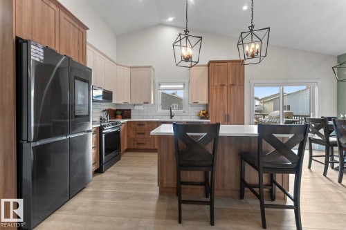 315 Waterton Way, Cold Lake, AB - Indoor Photo Showing Kitchen With Stainless Steel Kitchen