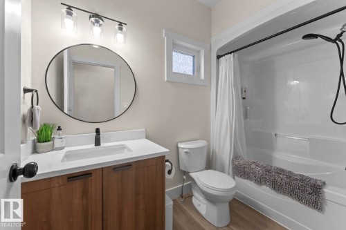 315 Waterton Way, Cold Lake, AB - Indoor Photo Showing Bathroom