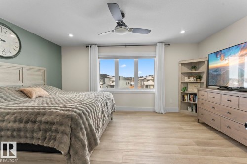 315 Waterton Way, Cold Lake, AB - Indoor Photo Showing Bedroom