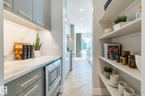 17427 7 Street, Edmonton, AB - Indoor