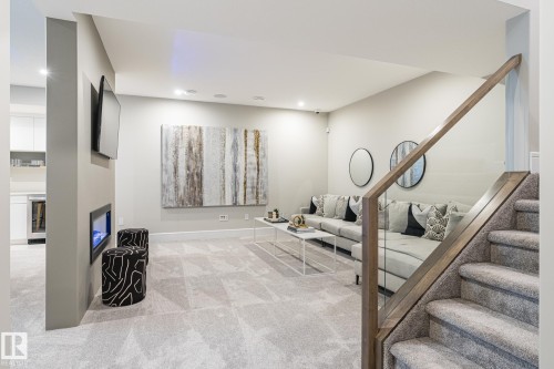 17427 7 Street, Edmonton, AB - Indoor Photo Showing Other Room