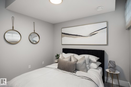 17427 7 Street, Edmonton, AB - Indoor Photo Showing Bedroom