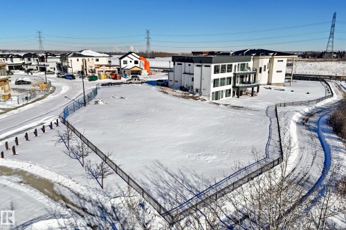 Snowy aerial view with a residential view - 672 Fraser Vista, Edmonton, AB 