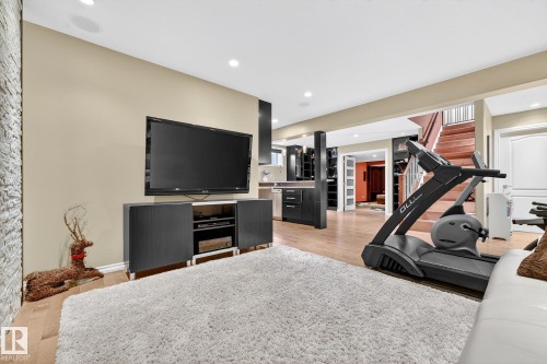 2036 Hilliard Place, Edmonton, AB - Indoor Photo Showing Gym Room