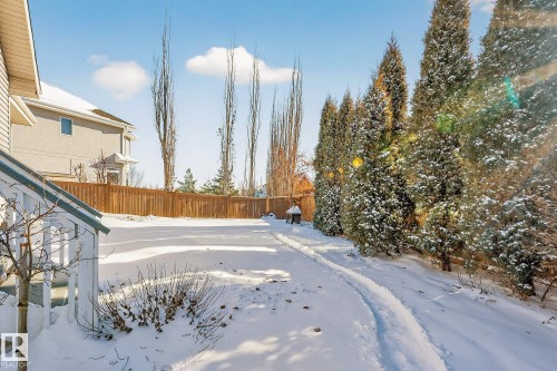 View of fenced backyard - 2036 Hilliard Place, Edmonton, AB - Outdoor