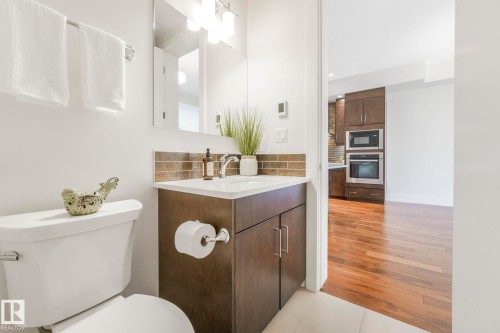 814 200 Bellerose Drive, St. Albert, AB - Indoor Photo Showing Bathroom