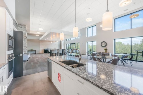 814 200 Bellerose Drive, St. Albert, AB - Indoor Photo Showing Kitchen With Double Sink With Upgraded Kitchen