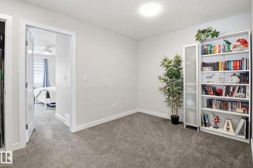 5108 Lark Crescent Nw, Edmonton, AB - Indoor Photo Showing Other Room