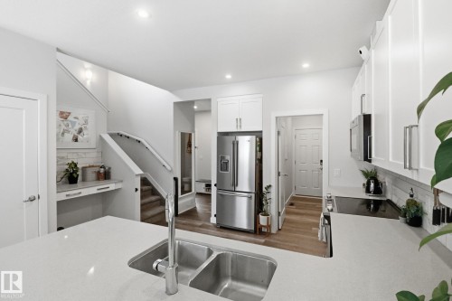 5108 Lark Crescent Nw, Edmonton, AB - Indoor Photo Showing Kitchen With Double Sink