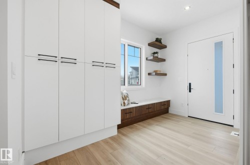 Mudroom featuring light wood-style floors - 296 165 Avenue, Edmonton, AB - Indoor Photo Showing Other Room