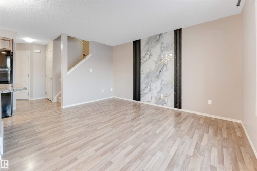 1625 Melrose Place, Edmonton, AB - Indoor Photo Showing Other Room