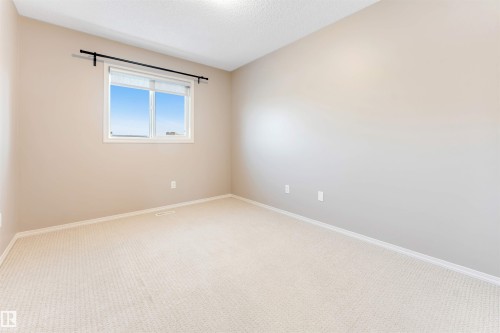 1625 Melrose Place, Edmonton, AB - Indoor Photo Showing Other Room