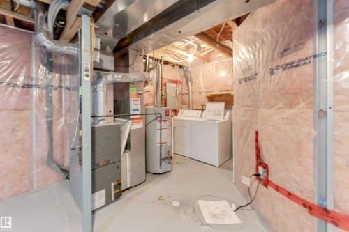 1625 Melrose Place, Edmonton, AB - Indoor Photo Showing Laundry Room