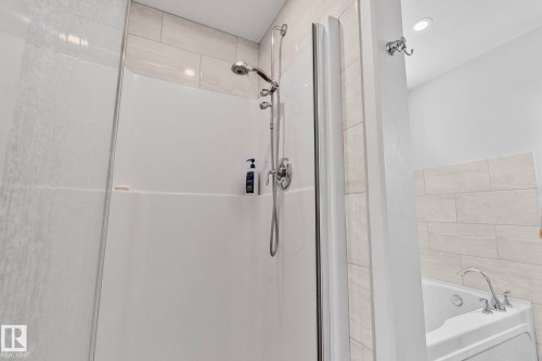 105 Houle Drive, Morinville, AB - Indoor Photo Showing Bathroom