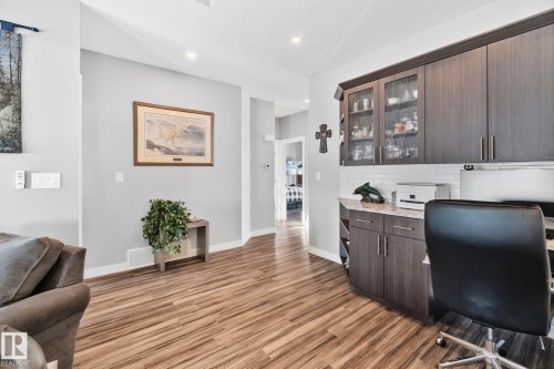 105 Houle Drive, Morinville, AB - Indoor