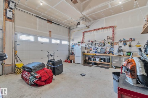 105 Houle Drive, Morinville, AB - Indoor Photo Showing Garage