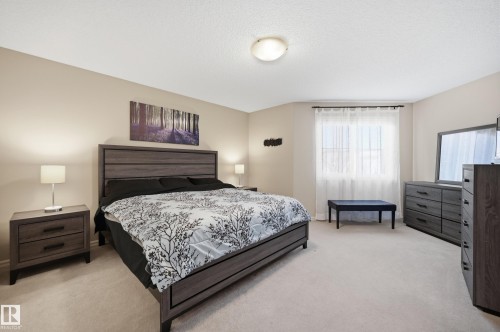 40 Becker Crescent, Fort Saskatchewan, AB - Indoor Photo Showing Bedroom