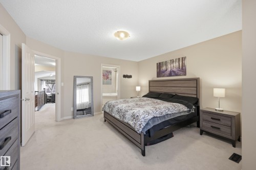 40 Becker Crescent, Fort Saskatchewan, AB - Indoor Photo Showing Bedroom