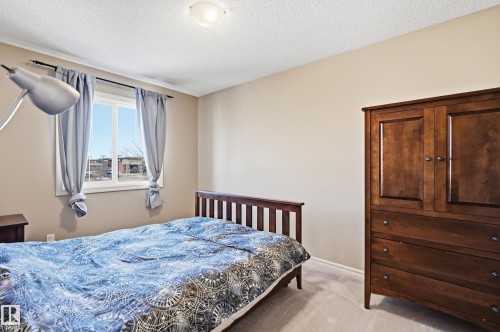 40 Becker Crescent, Fort Saskatchewan, AB - Indoor Photo Showing Bedroom