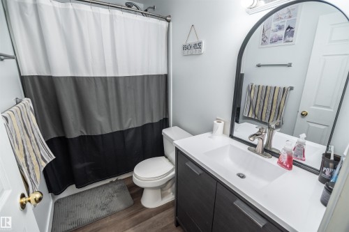 4727 52A Street, Rural Lac Ste. Anne County, AB - Indoor Photo Showing Bathroom