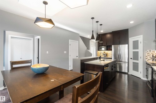 2122 Glenridding Way, Edmonton, AB - Indoor Photo Showing Kitchen With Upgraded Kitchen