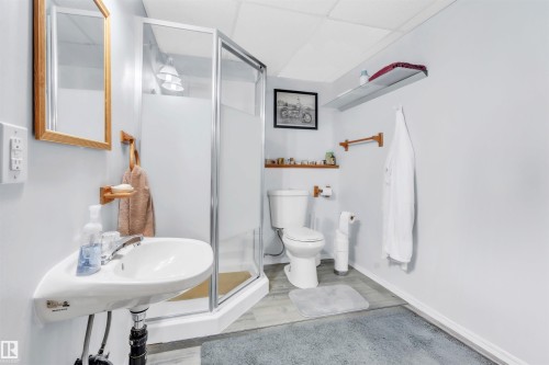 4502 49 Avenue, Cold Lake, AB 