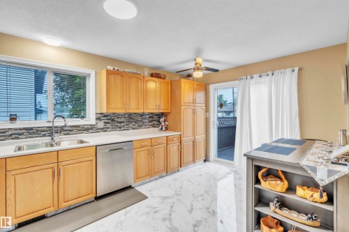 4502 49 Avenue, Cold Lake, AB 