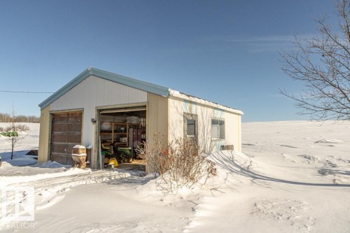 View of snow covered structure - 11126 Twp Rd 605A, Rural St. Paul County, AB - Outdoor