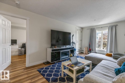 213 622 Mcallister Loop, Edmonton, AB - Indoor Photo Showing Living Room