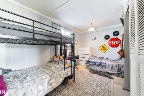 52309 Rge Road 22, Rural Parkland County, AB - Indoor Photo Showing Bedroom