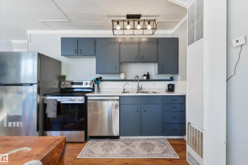 52309 Rge Road 22, Rural Parkland County, AB - Indoor Photo Showing Kitchen