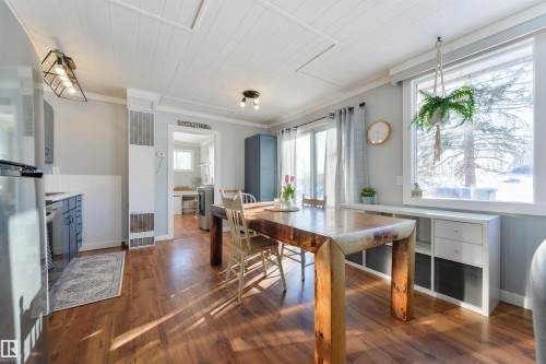 52309 Rge Road 22, Rural Parkland County, AB - Indoor Photo Showing Dining Room