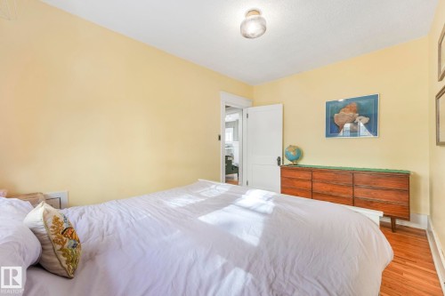 11036 125 Street, Edmonton, AB - Indoor Photo Showing Bedroom