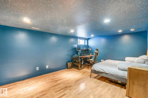 11036 125 Street, Edmonton, AB - Indoor