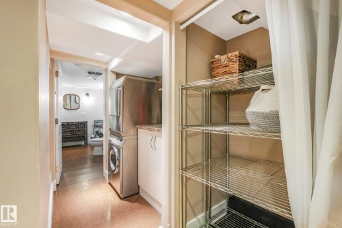 11036 125 Street, Edmonton, AB - Indoor Photo Showing Laundry Room