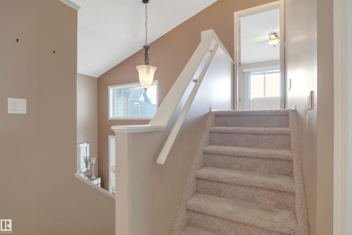 3503 20 Street, Edmonton, AB - Indoor Photo Showing Other Room