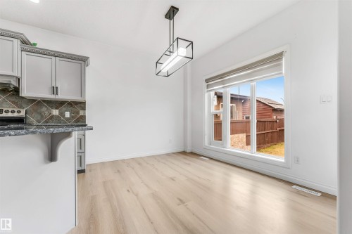 3319 18 Street, Edmonton, AB - Indoor Photo Showing Other Room