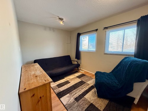 5072 43 St, Drayton Valley, AB - Indoor