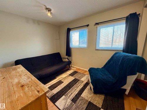 5072 43 St, Drayton Valley, AB - Indoor Photo Showing Bedroom