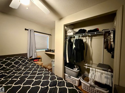 5072 43 St, Drayton Valley, AB - Indoor