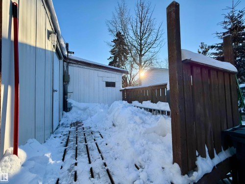 5072 43 St, Drayton Valley, AB - Outdoor