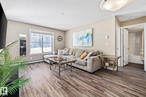 109 5370 Chappelle Road, Edmonton, AB - Indoor Photo Showing Living Room